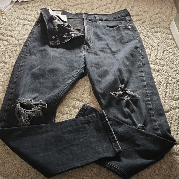 Jeans - Picture 1 of 2
